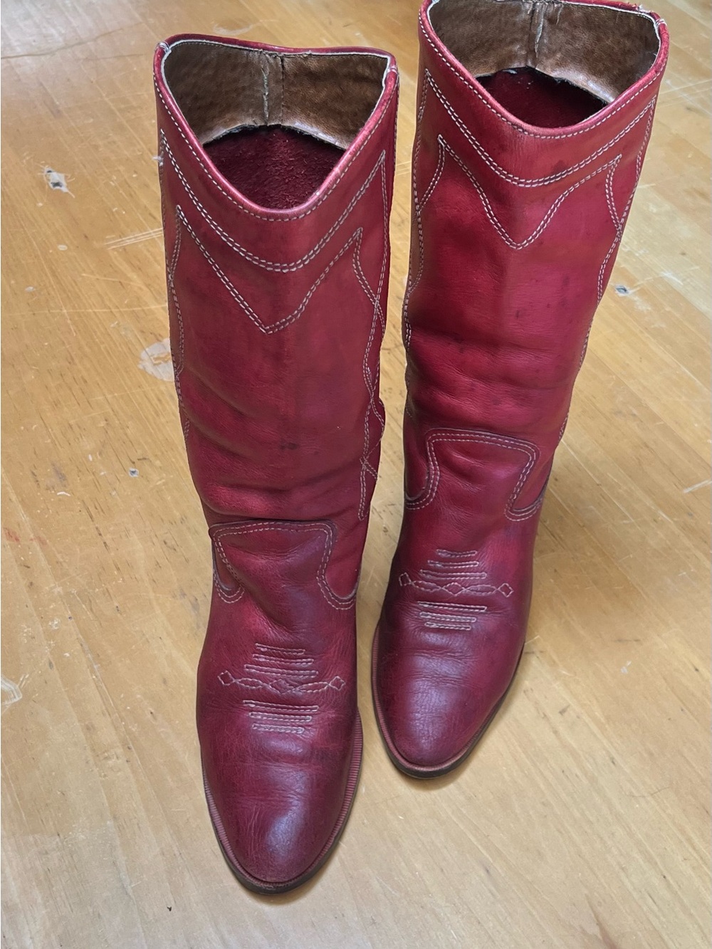 Vintage 70’s red cowboy boots